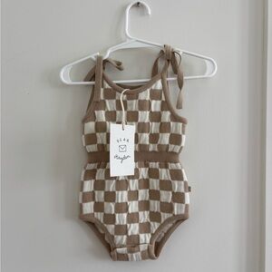 Dear Hayden Beige & Cream Checker Knit Tie-Shoulder One-Piece 6-12 months